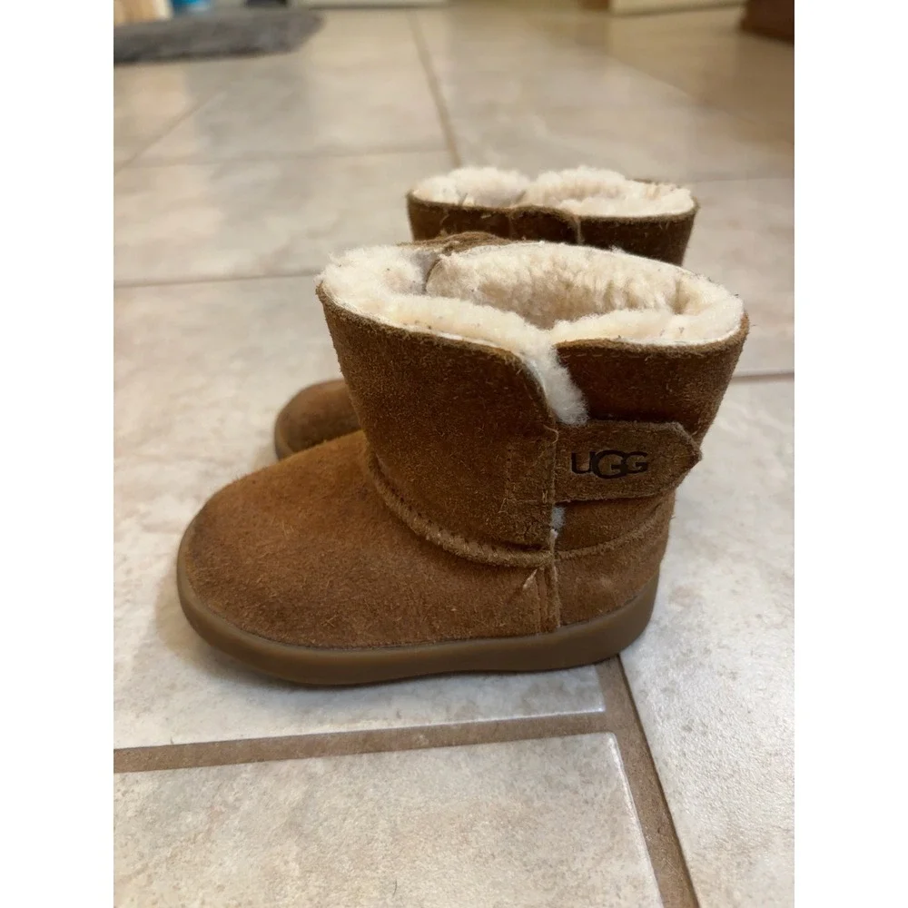 UGG keelan boots